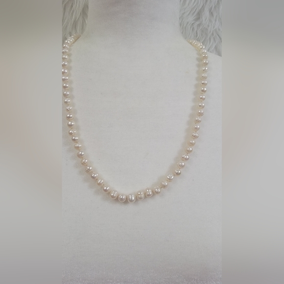 Matching pearl necklace and bracelet set gold filled clasp - Picture 2 of 7